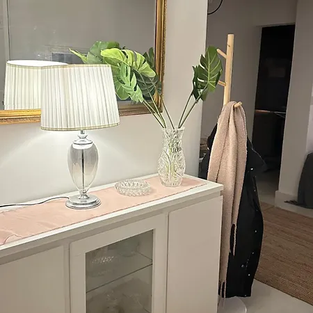 Beautiful Private Double Bedroom In Séjour chez l'habitant Thessalonique