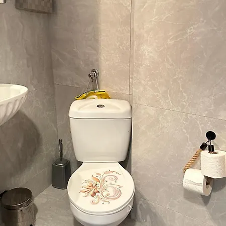 Beautiful Private Double Bedroom In 홈스테이 *